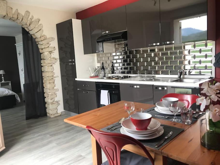 Gite La Licorne Villa Entrechaux Kültér fotó